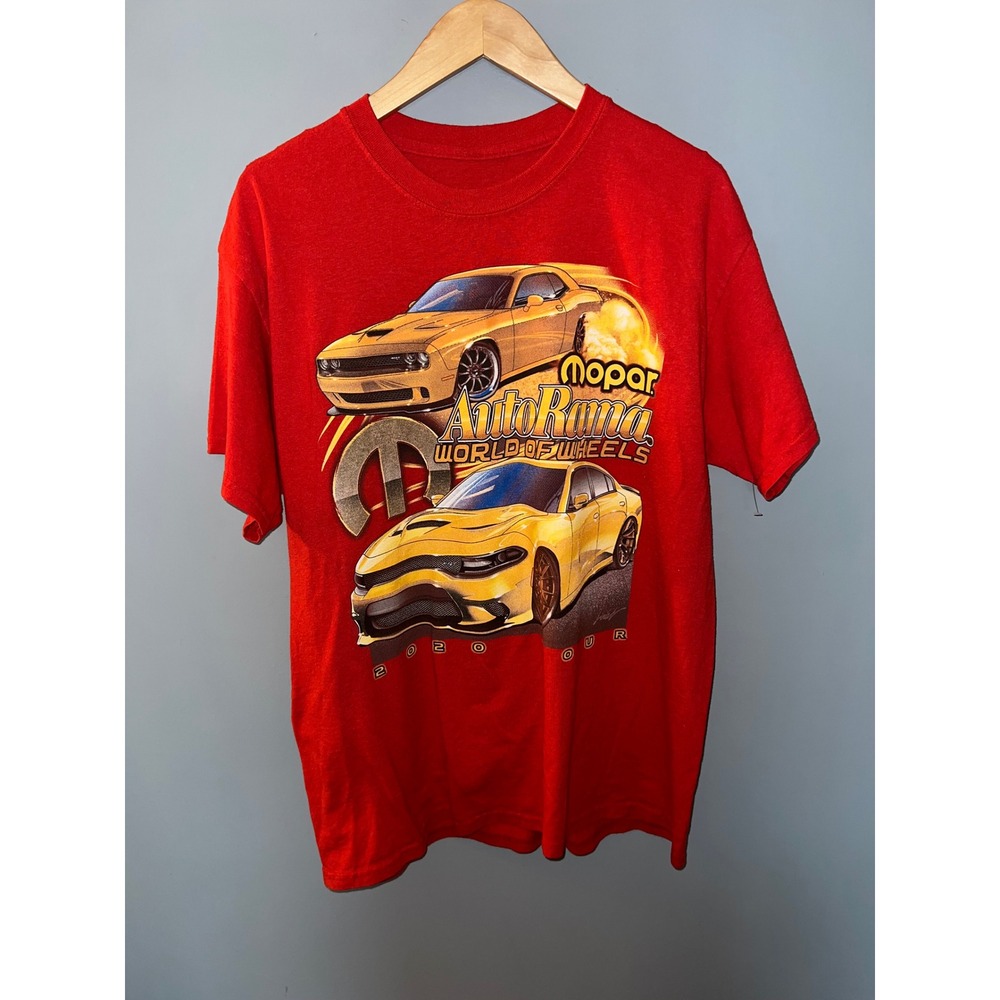 Mopar AutoRama World of Wheels 2020 Tour Graphic T-Shirt Red Mens L Dodge Car